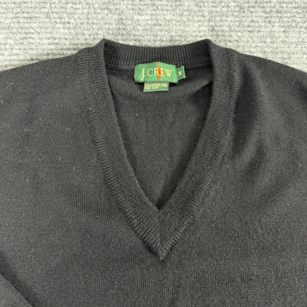VTG 90's J. Crew Mens Black 100% Merino Wool V-Neck Sweater Size M Lightweight
